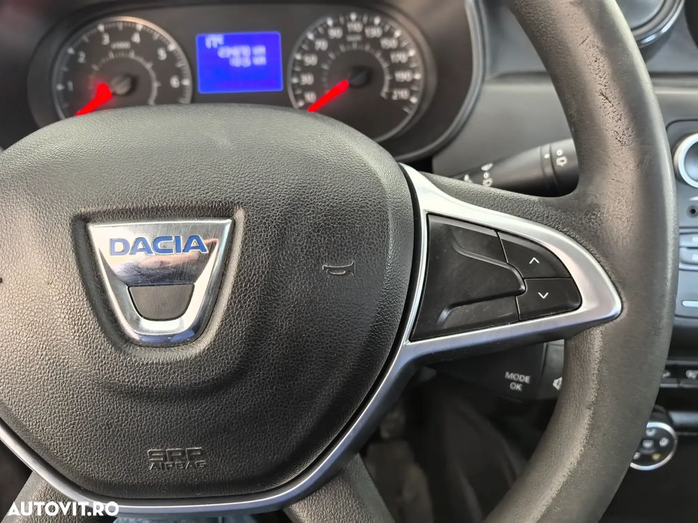Dacia Duster 1.5 Blue dCi 4WD Essential - 14