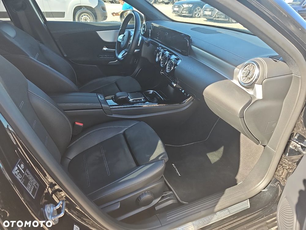 Mercedes-Benz Klasa A 200 AMG Line 7G-DCT - 20