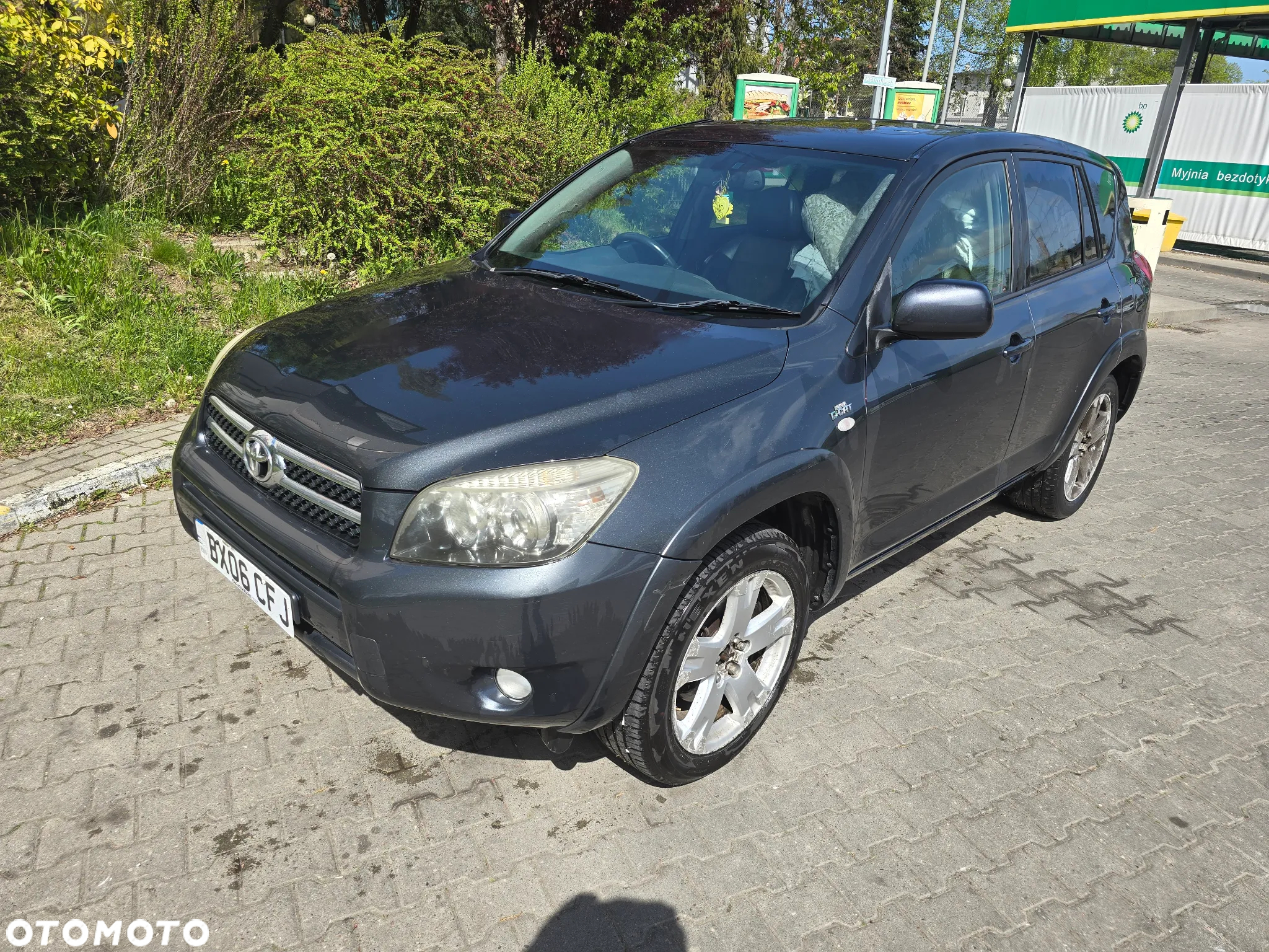 Toyota RAV4 - 2