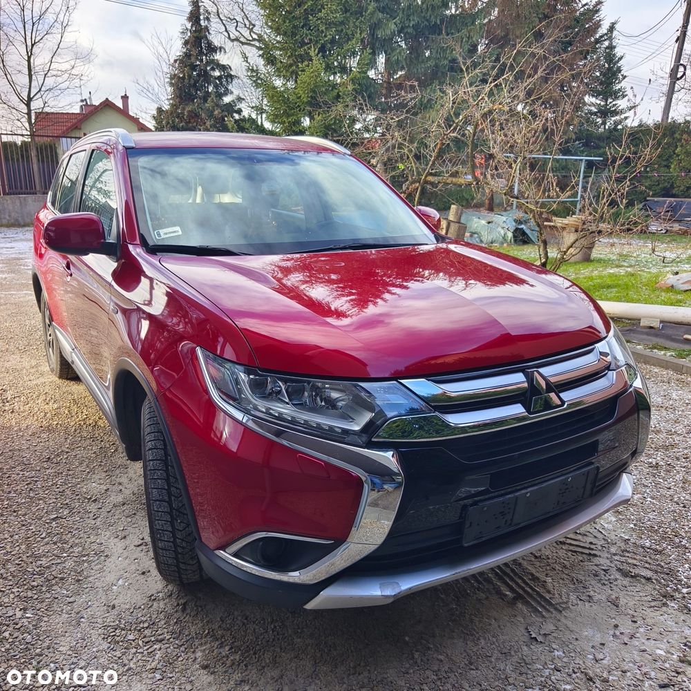 Mitsubishi Outlander - 1