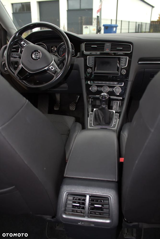 Volkswagen Golf VII 1.4 TSI BMT Highline - 11