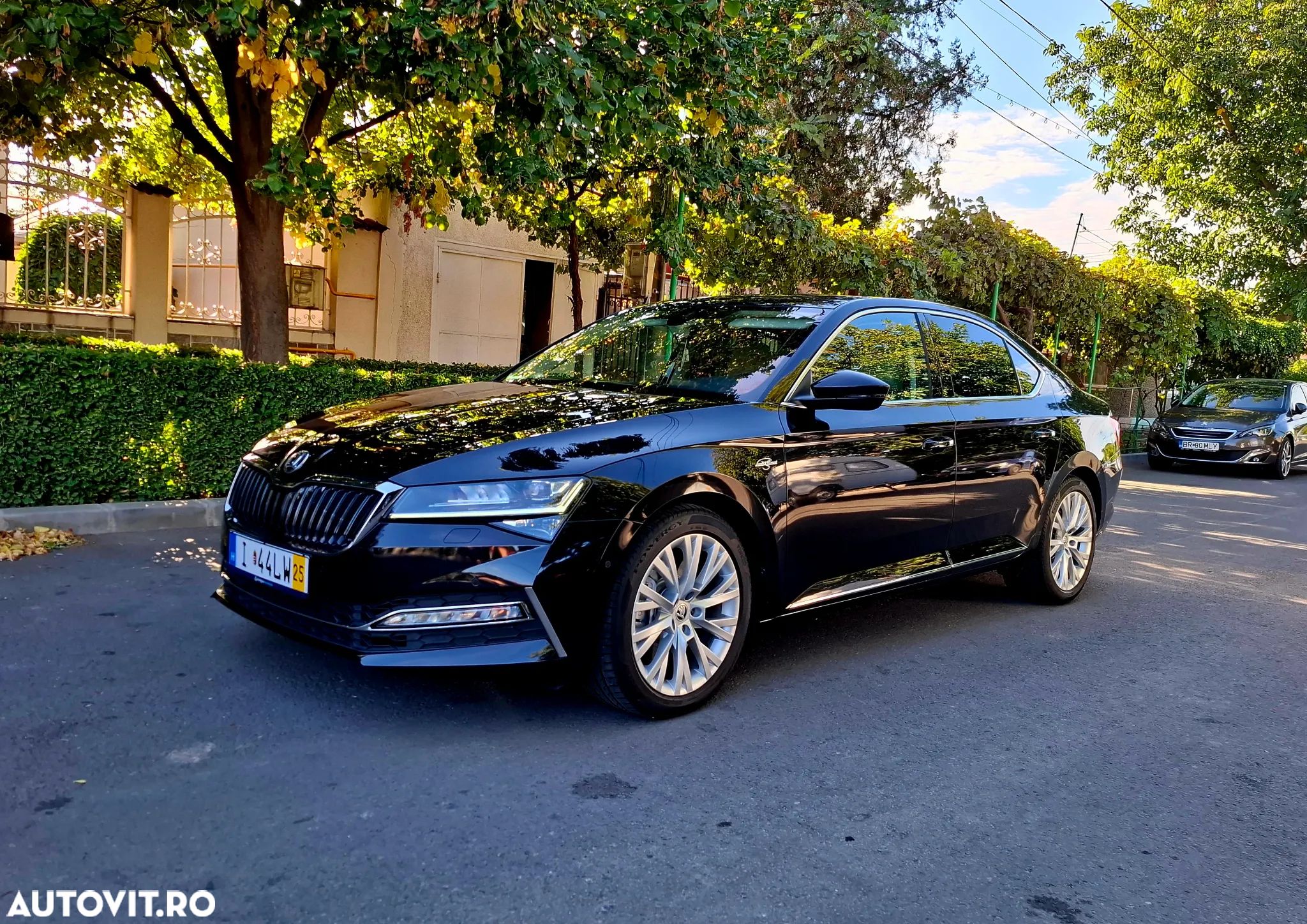 Skoda Superb 2.0 TSI 4x4 DSG L&K - 1