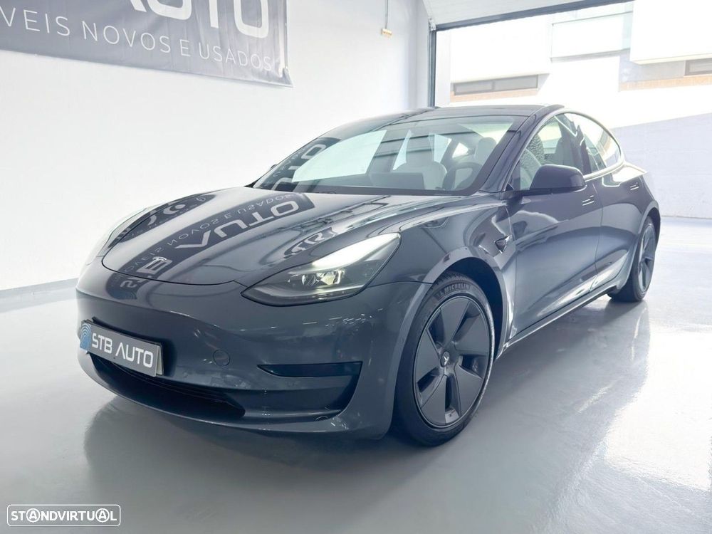 Tesla Model 3 - 13