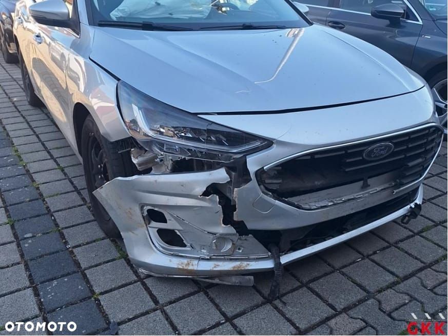 Ford Focus 1.5 EcoBlue SCR Titanium - 2