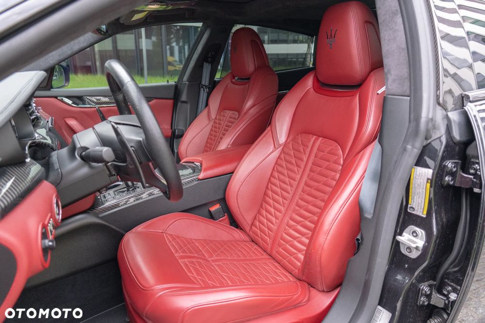 Maserati Quattroporte Modena Q4 - 18