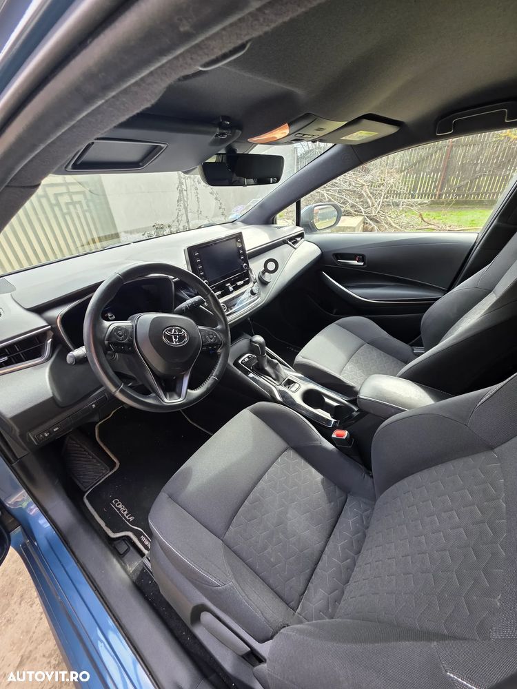 Toyota Corolla 1.8 Business Edition - 14