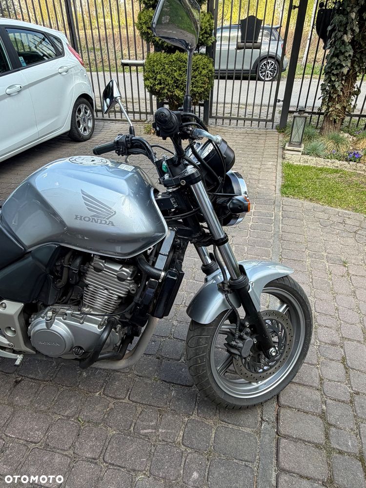 Honda CBF - 4