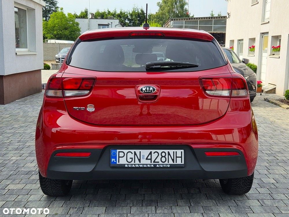 Kia Rio 1.2 Dream Team Edition - 4
