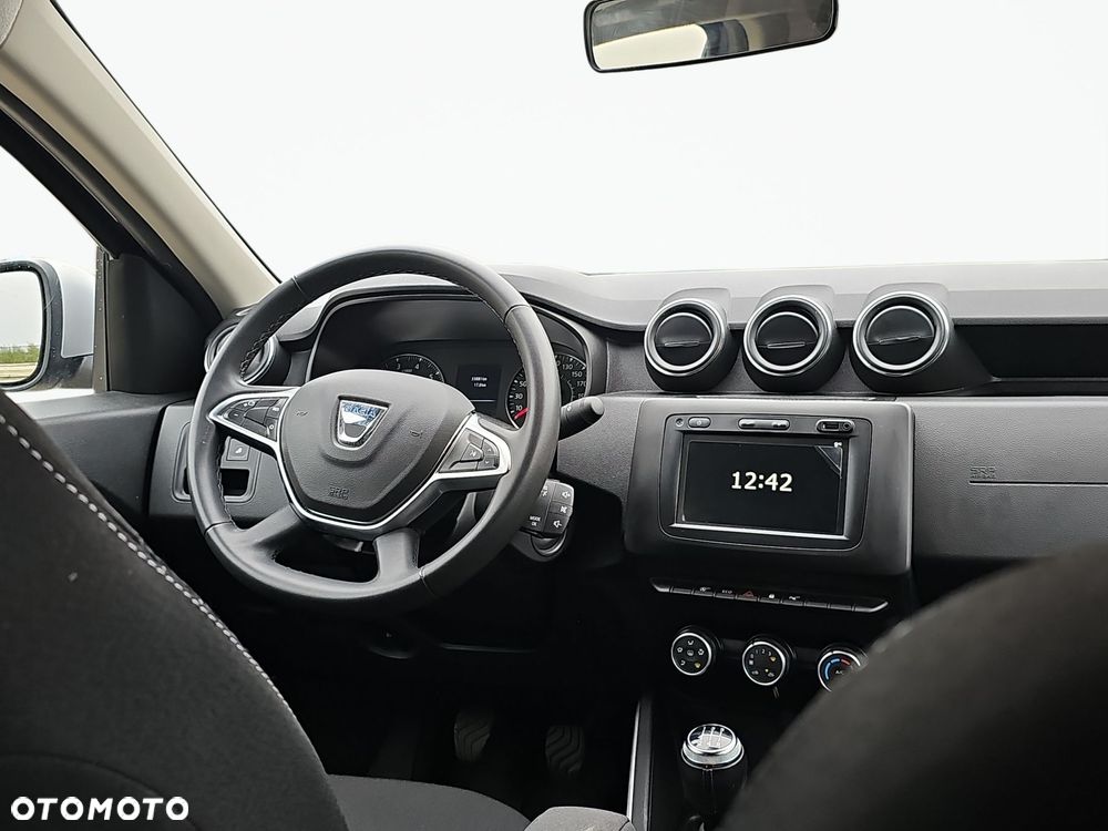 Dacia Duster 1.6 SCe Prestige - 11