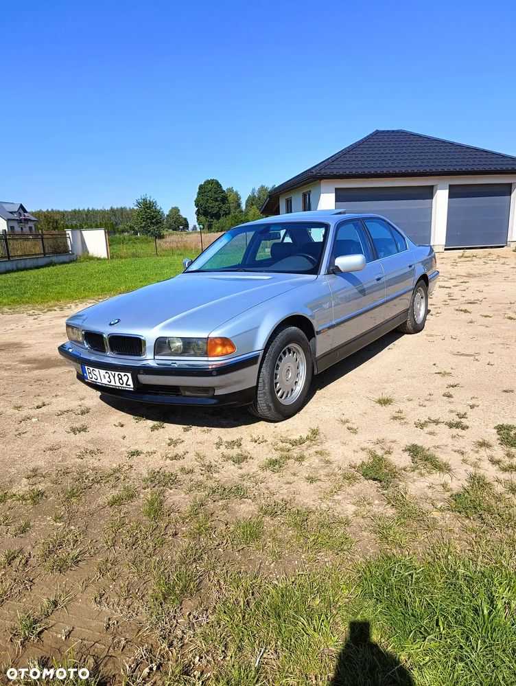 BMW Seria 7 - 1