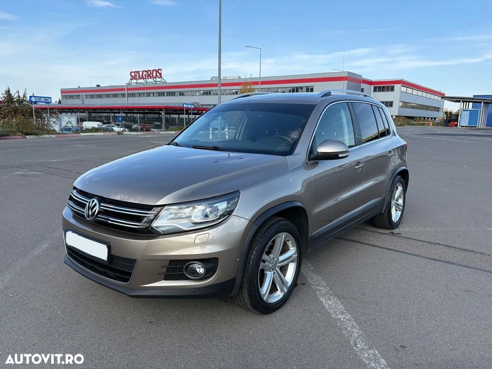 Volkswagen Tiguan 2.0 TDI 4Motion DSG Sport & Style - 2