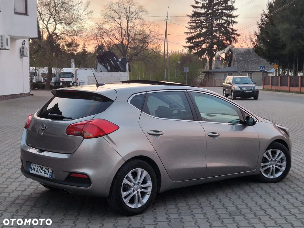 Kia Ceed 1.6 GDI Business Line - 12