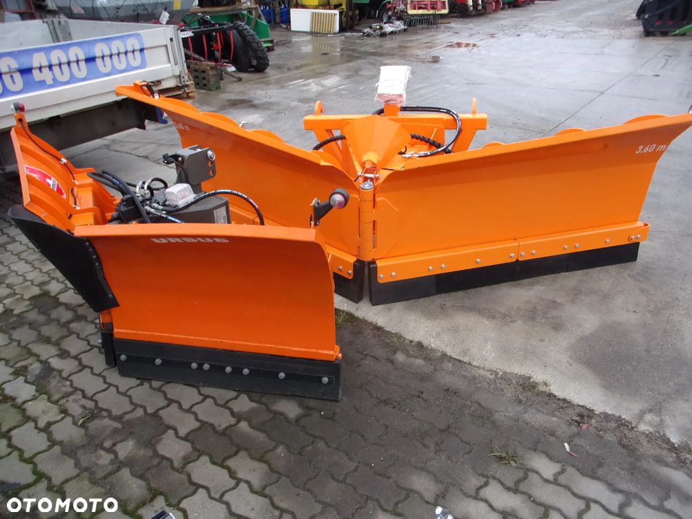 Pronar Posypywarka T-130, T-131 T132, Piaskarka, Solarka, Rozsiewacz wapna i nawozów RCW, Piaskarka komunalna, solarka rozsiewacz piasku soli KŁOS, Rozsiewacz komunalny N 065 POM Augustów, Pług odśnieżny prosty, łamany, strzałka Ursus, Inter-Tech, Pronar - 35