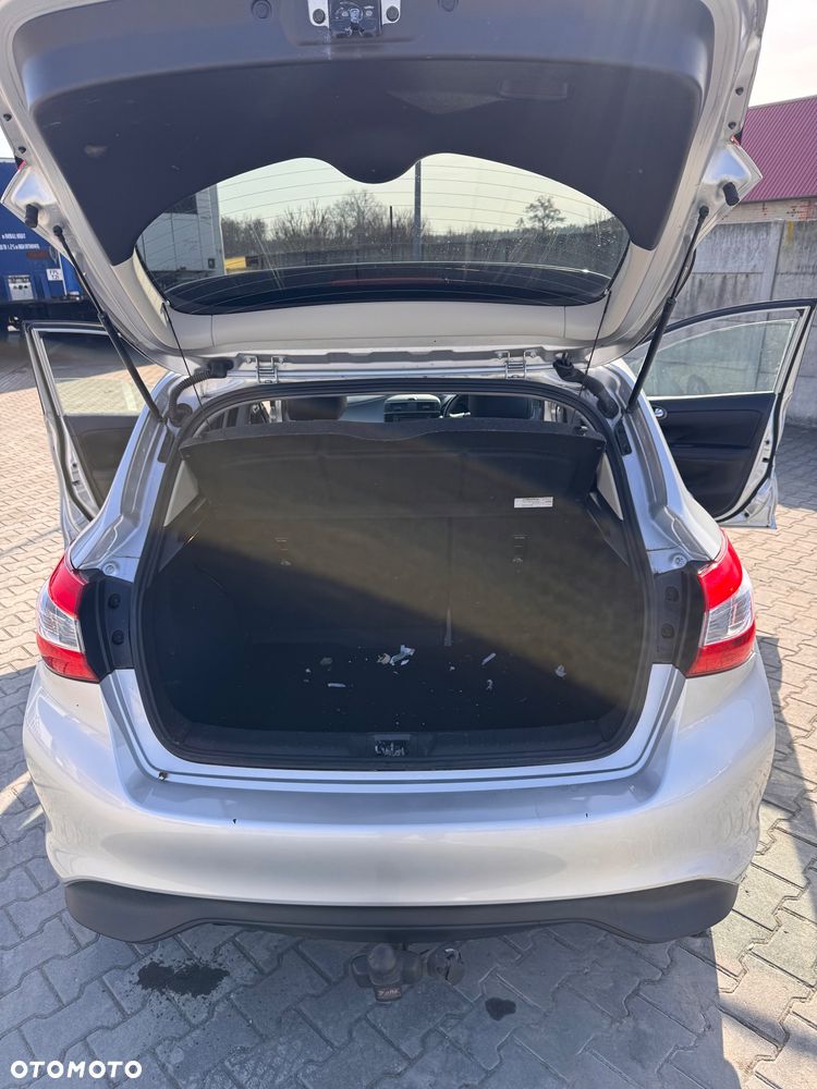 Nissan Pulsar 1.2 DIG-T Tekna - 26