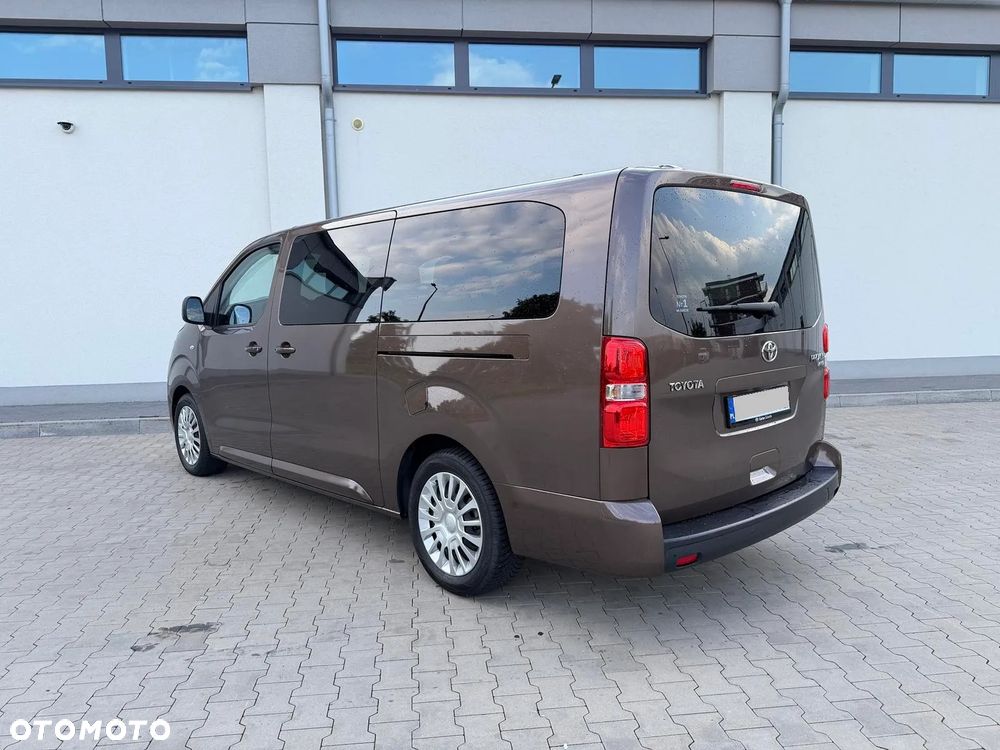 Toyota Proace Verso 2.0 D4-D Long Business - 11