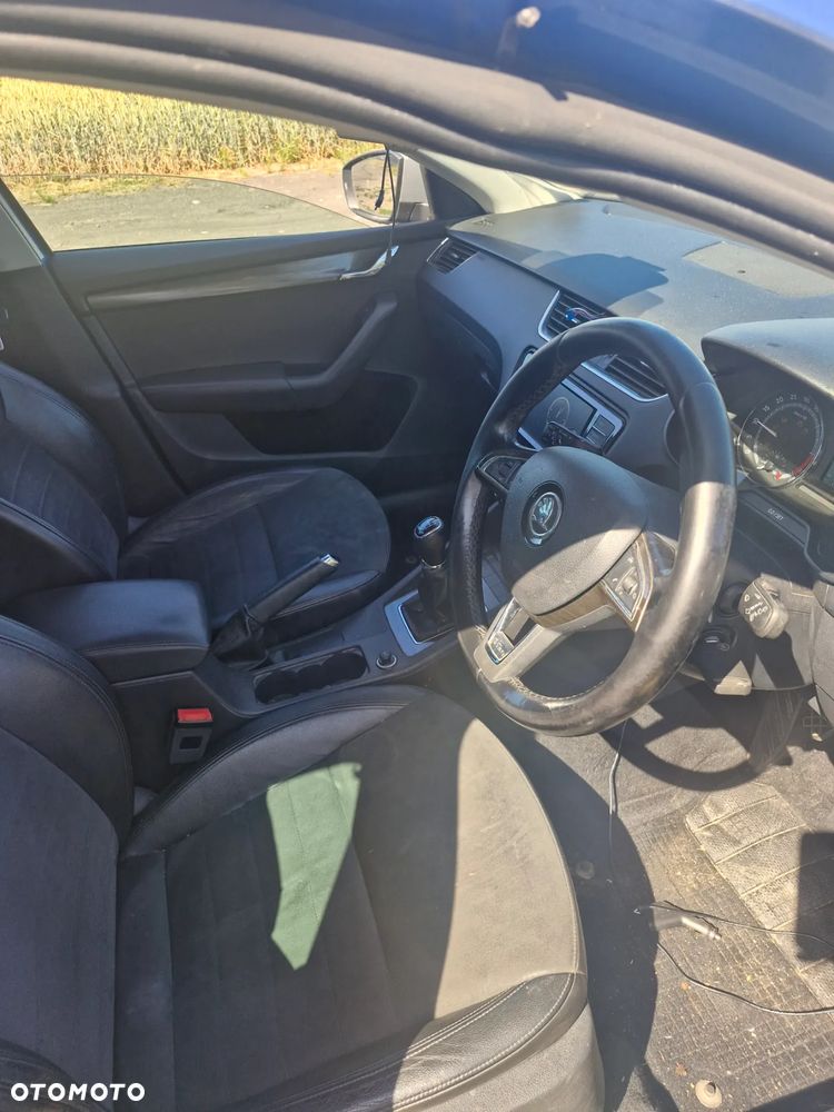 Skoda Octavia Combi 2.0 TDI (Green tec) 4x4 Scout - 10