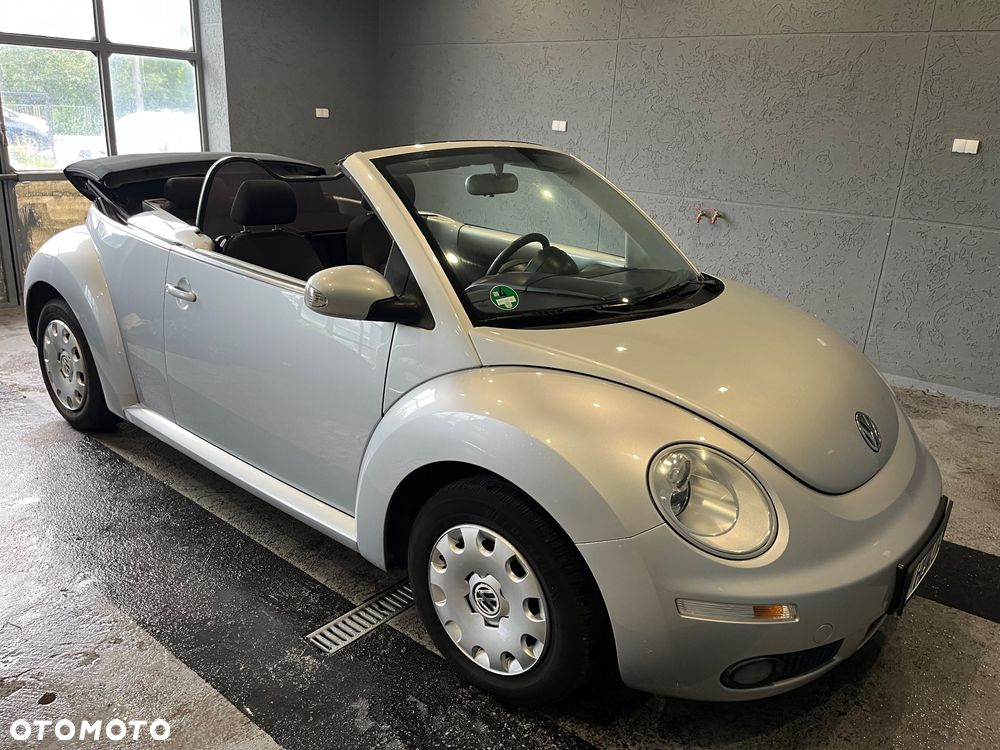 Volkswagen New Beetle - 14