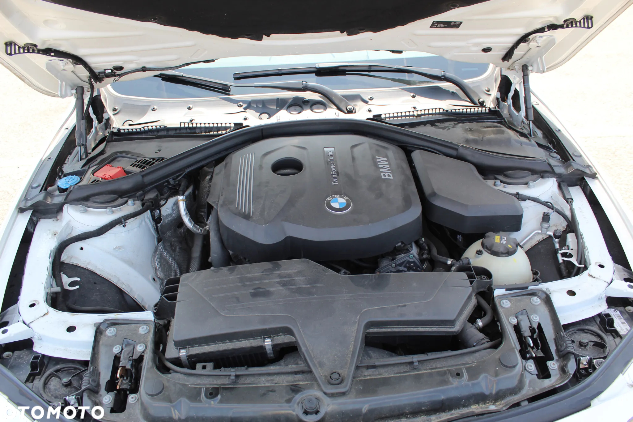 BMW Seria 3 318i - 14