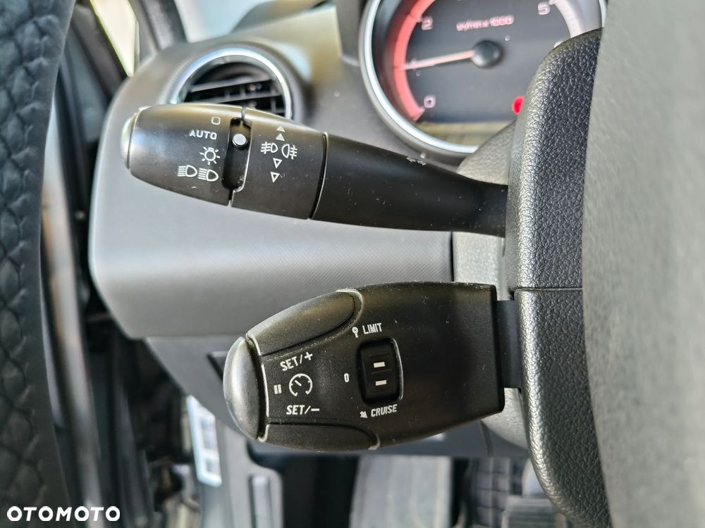 Peugeot 308 1.6 Trendy - 18