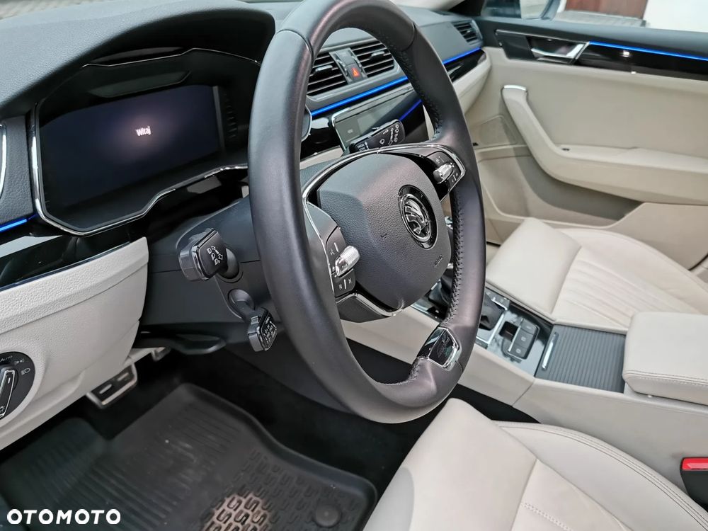 Skoda Superb 2.0 TSI 4x4 DSG L&K - 12