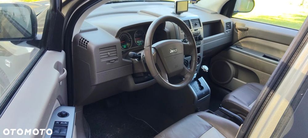Jeep Compass - 9