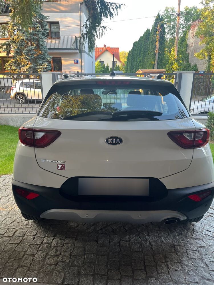 Kia Stonic 1.4 L - 4