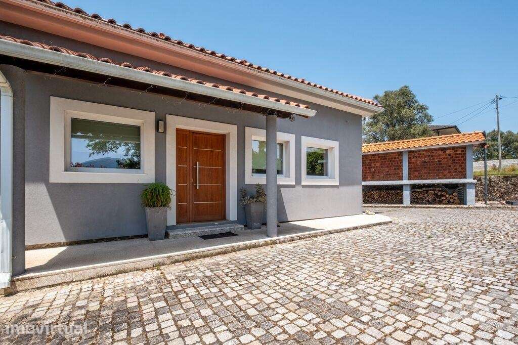 Quinta T7 em Cambeses de 593,00 m2 - Grande imagem: 2/26