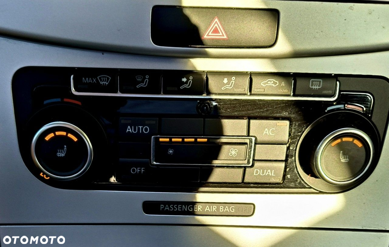 Volkswagen Passat - 14