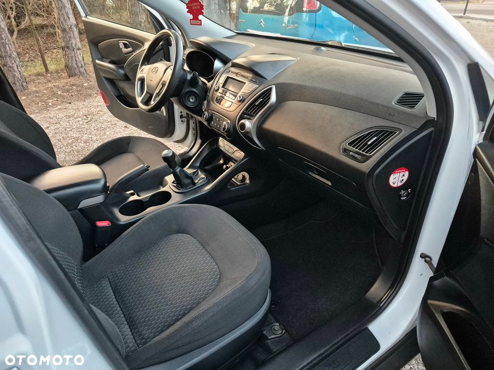 Hyundai ix35 2.0 2WD Style - 17