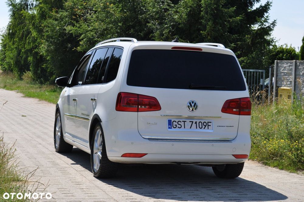 Volkswagen Touran - 3
