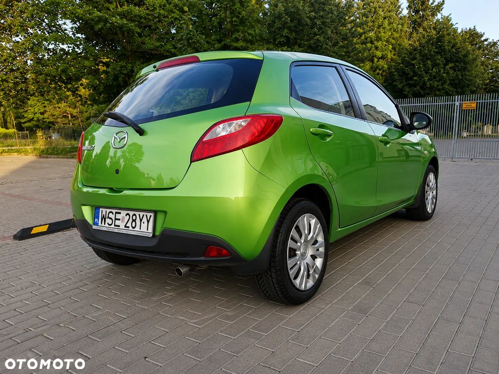Mazda 2 - 4