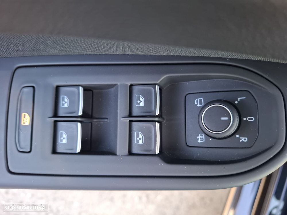 VW Golf 1.5 eTSI Life DSG - 25