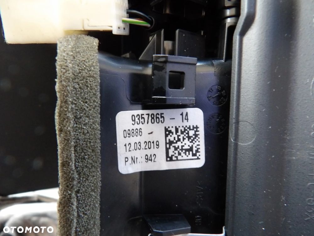 BMW - G30 - OSŁONA TUNELU ŚRODKOWEGO - KRATKA NAWIEWU - 9330681  9357865 - 3