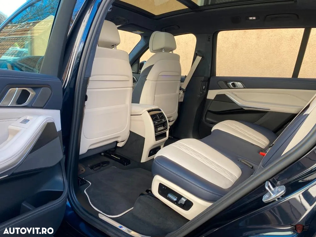 BMW X7 M50d - 7