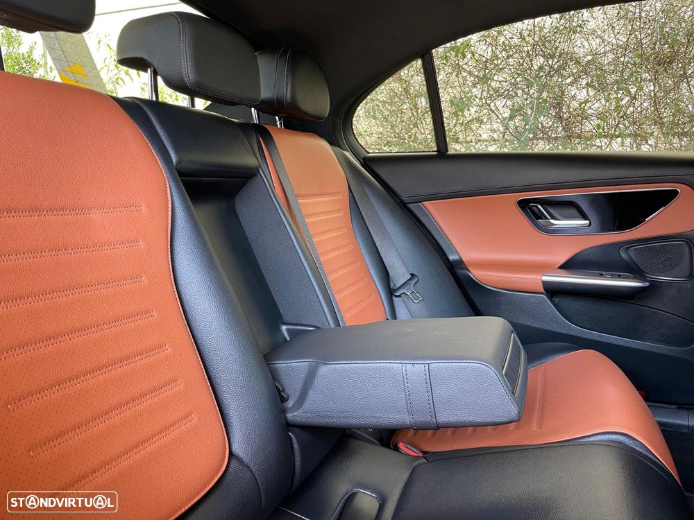 Mercedes-Benz C 300 d - 11