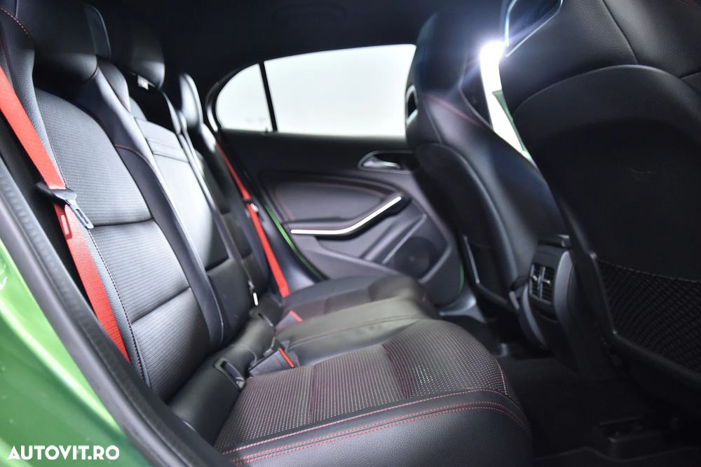 Mercedes-Benz GLA 250 4MATIC Aut. - 13