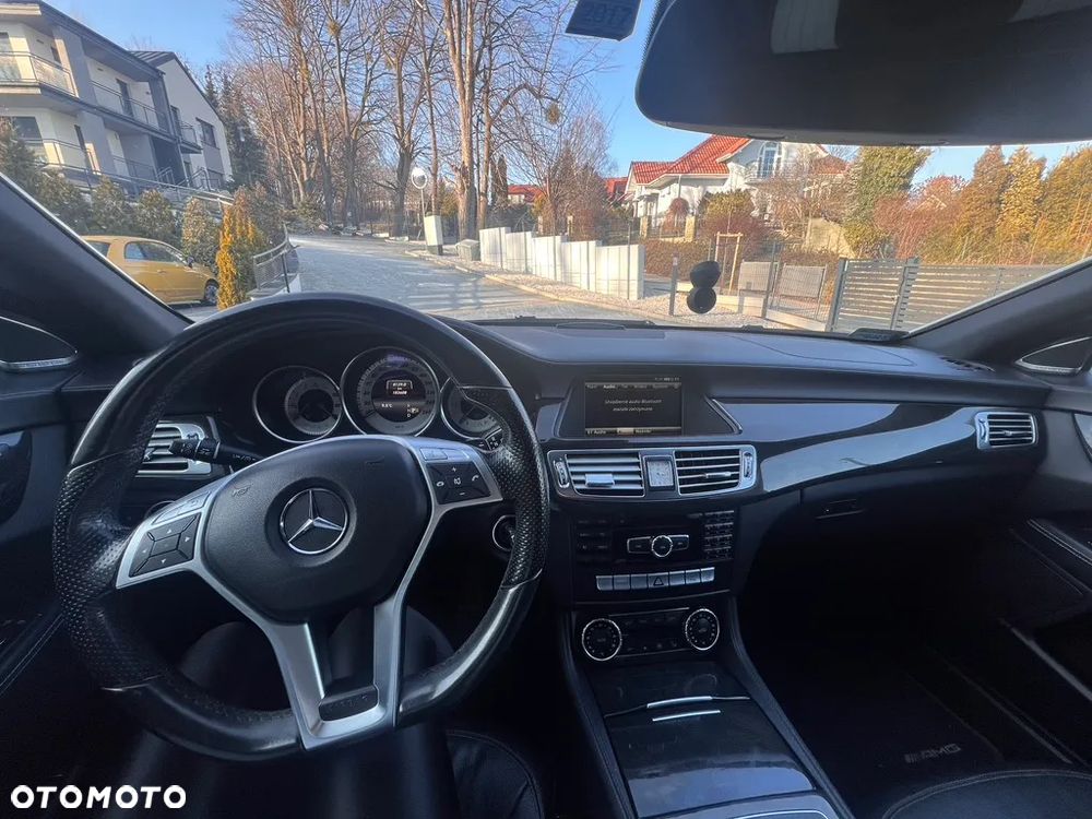 Mercedes-Benz CLS 350 CDI 4-Matic BlueEff - 14