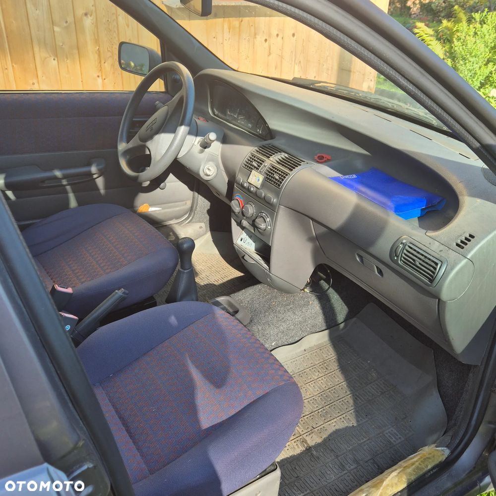 Fiat Punto - 8