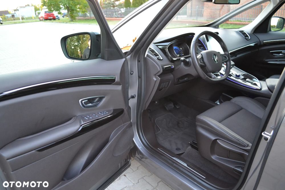 Renault Espace 1.6 dCi Energy Initiale Paris EDC 7os - 16