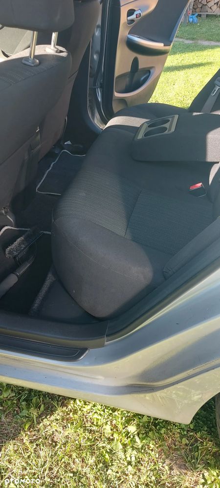 Toyota Corolla 1.6 VVT-i Luna - 10