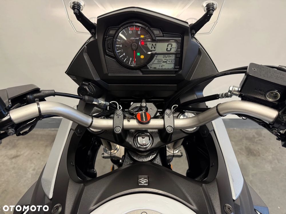 Suzuki V-STROM - 37