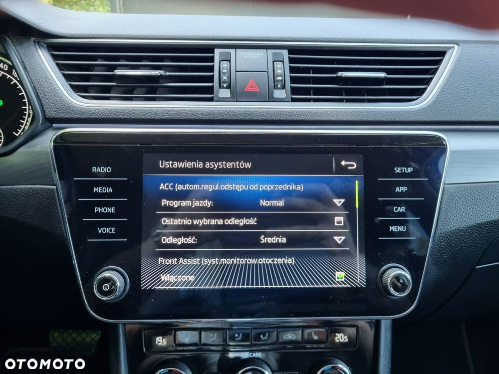 Skoda Superb 1.8 TSI Ambition DSG - 28