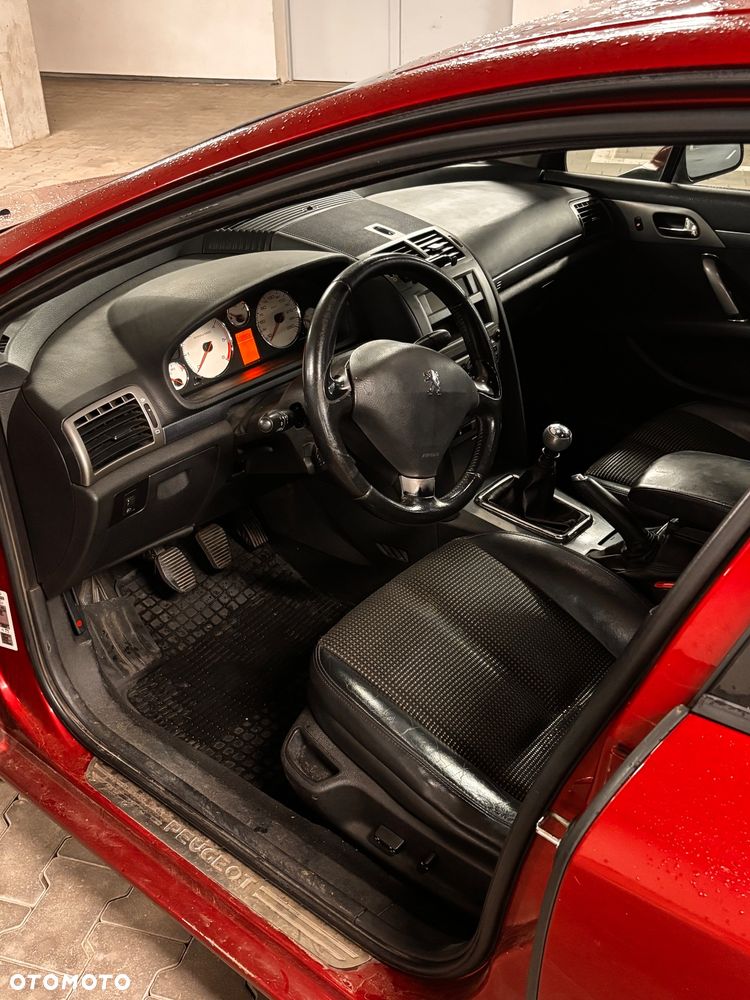 Peugeot 407 - 8