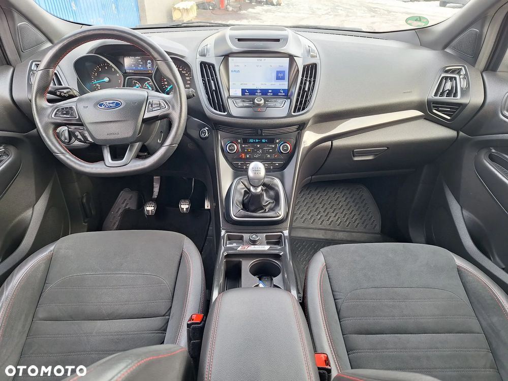 Ford Kuga 1.5 EcoBoost 2x4 ST-Line - 10