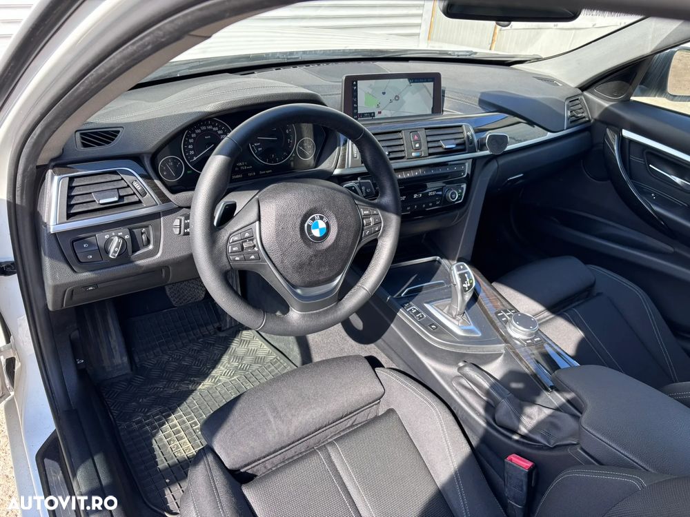 BMW Seria 3 330i xDrive Aut. Sport Line - 18