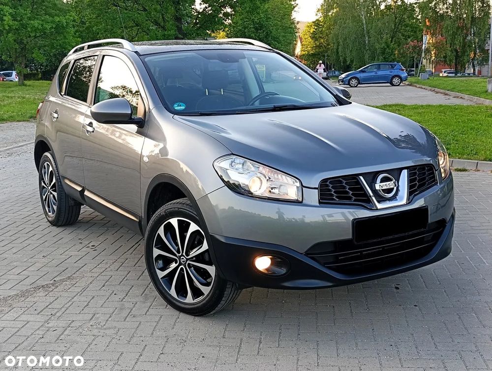 Nissan Qashqai 2.0 4x4 Tekna Premium - 2