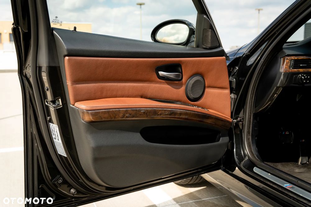 BMW Seria 3 - 25