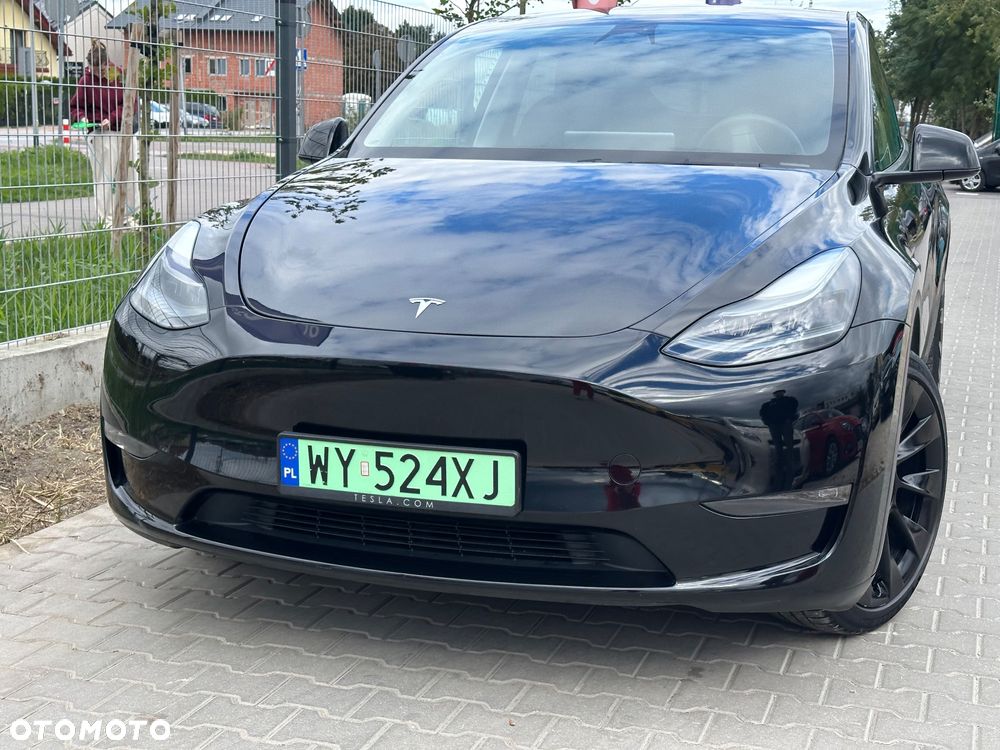 Tesla Y Performance AWD - 7