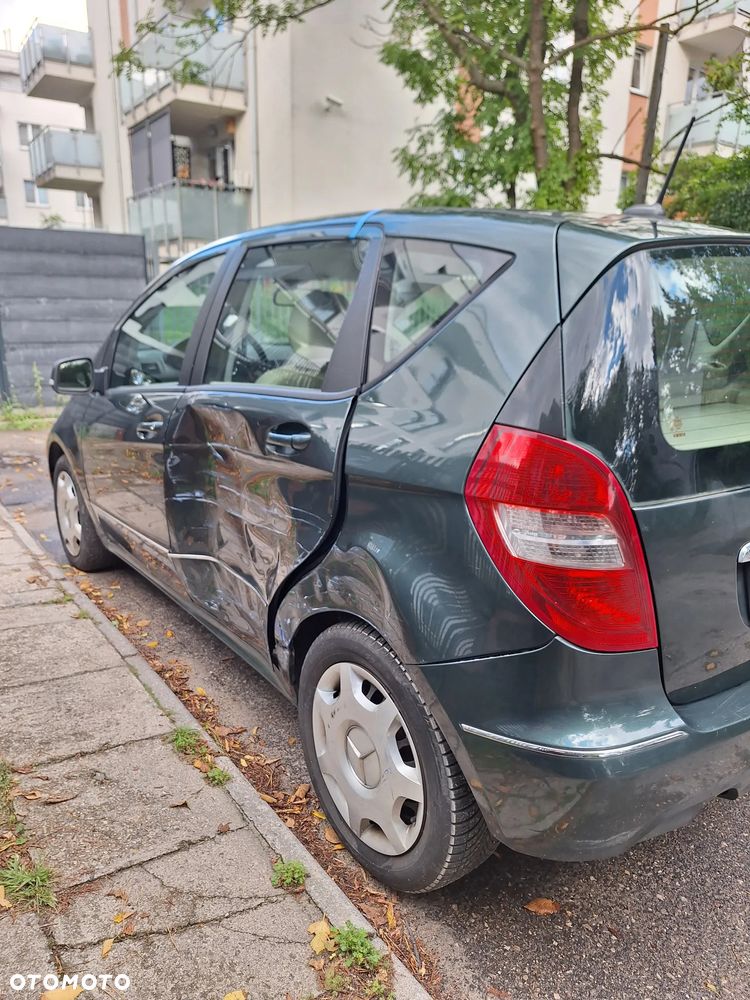 Mercedes-Benz Klasa A 180 BlueEFFICIENCY Elegance - 9