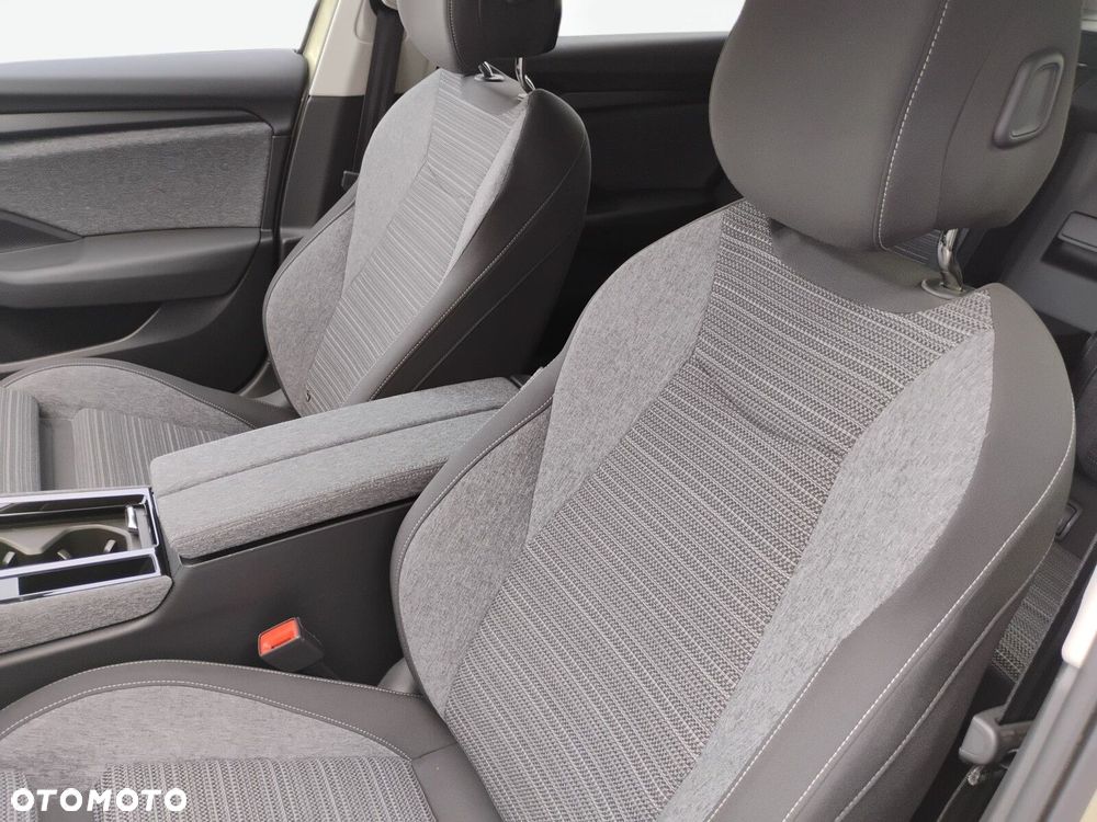 Skoda Superb 2.0 TDI SCR Selection DSG - 11